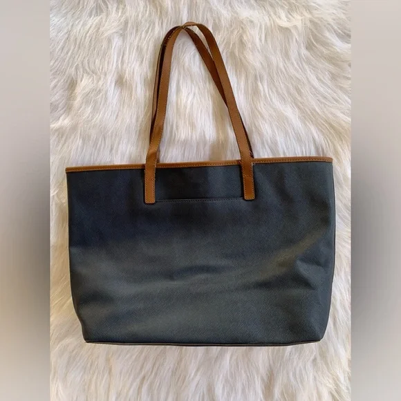 Michael Kors Jet Set Travel Large Tote - Navy/White Colorblock - Picture 3 of 11